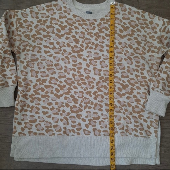 Aerie oversized animal print sweatshirts - Picture 8 of 8